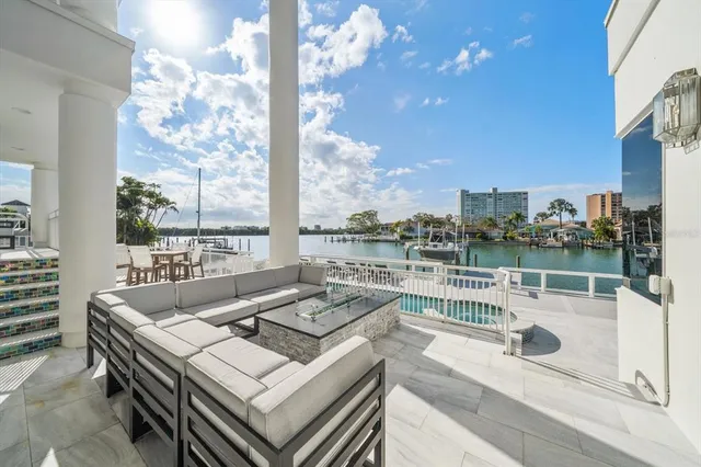 a black and white photo of a painting