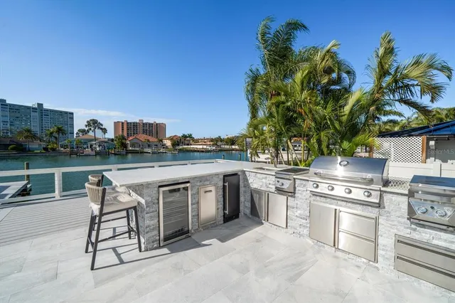 $3,750,000 | 42 Midway Island, Clearwater Beach, FL 33767