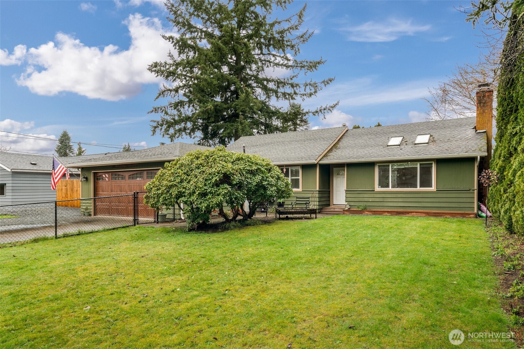 205 East Alpine Street Granite Falls, WA 98252 - Photo 2 of 29
