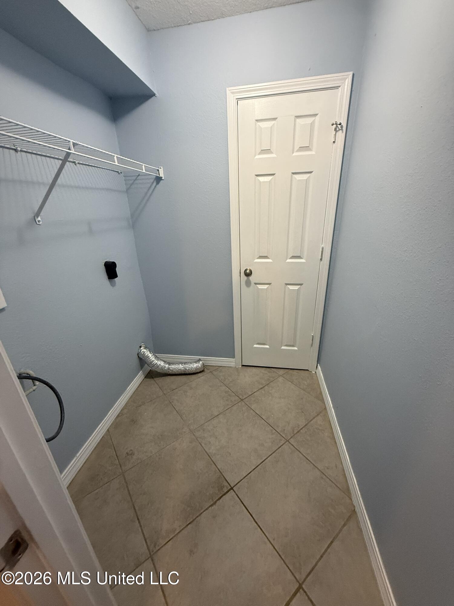 1625 Martin Bluff Road, Unit 53 Gautier, MS 39553 - Photo 7 of 10 IMG_9818