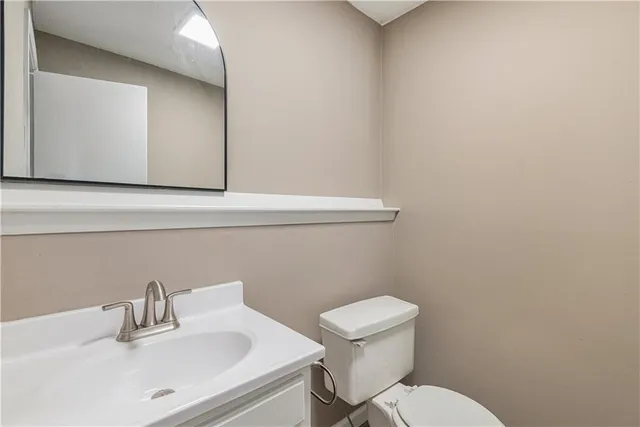 $2,250 | 14509 Northwest 67th Street, Kansas City, MO 64152