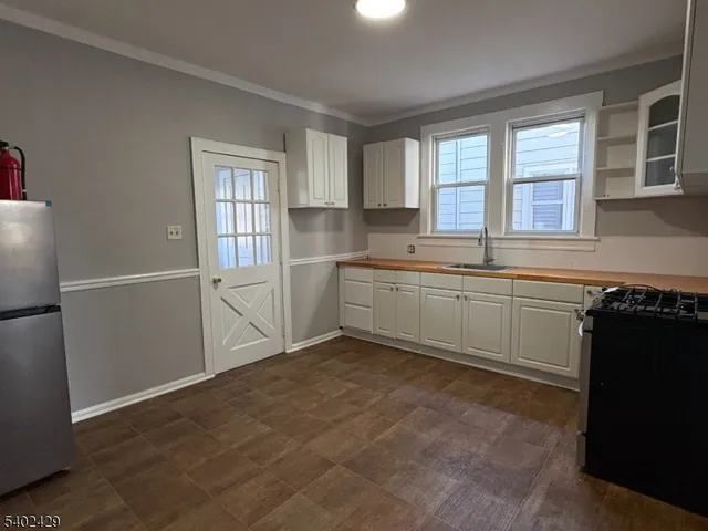 $2,000 | 741 North Boulevard, Alpha, NJ 08865