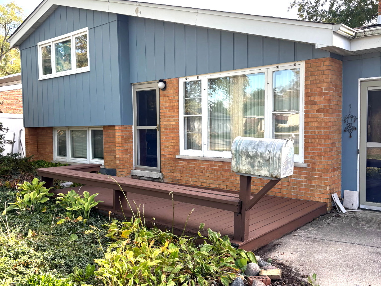 1129 183rd Street Homewood, IL 60430 - Photo 2 of 15