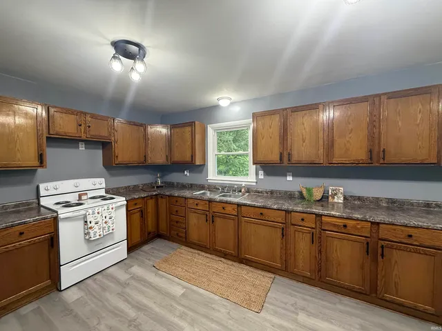 $195,000 | 15336 County Farm Road, Shoals, IN 47581