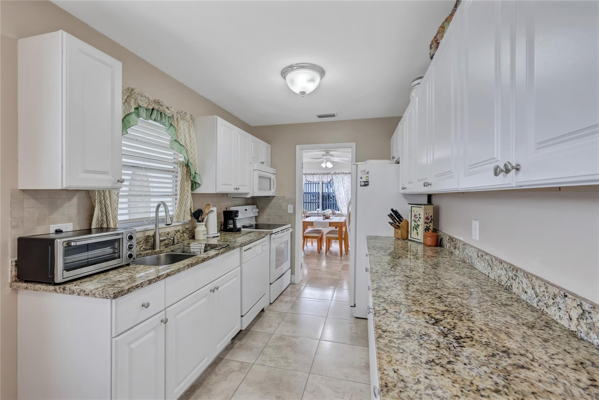 7359 Pine Park Drive North Lake Worth, FL 33467 - Photo 12 of 47 Photo 13