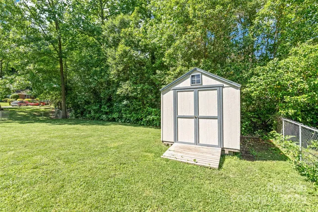 $340,000 | 3932 Slagle Drive, Charlotte, NC 28215