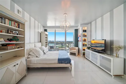 $4,500,000 | 6899 Collins Avenue, Unit 2307/10, Miami Beach, FL 33141