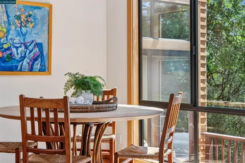 $2,550,000 | 90 Overhill Road, Orinda, CA 94563