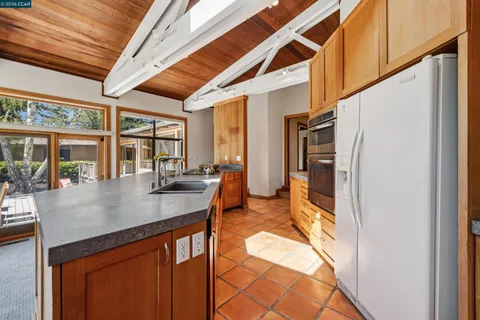 $2,550,000 | 90 Overhill Road, Orinda, CA 94563