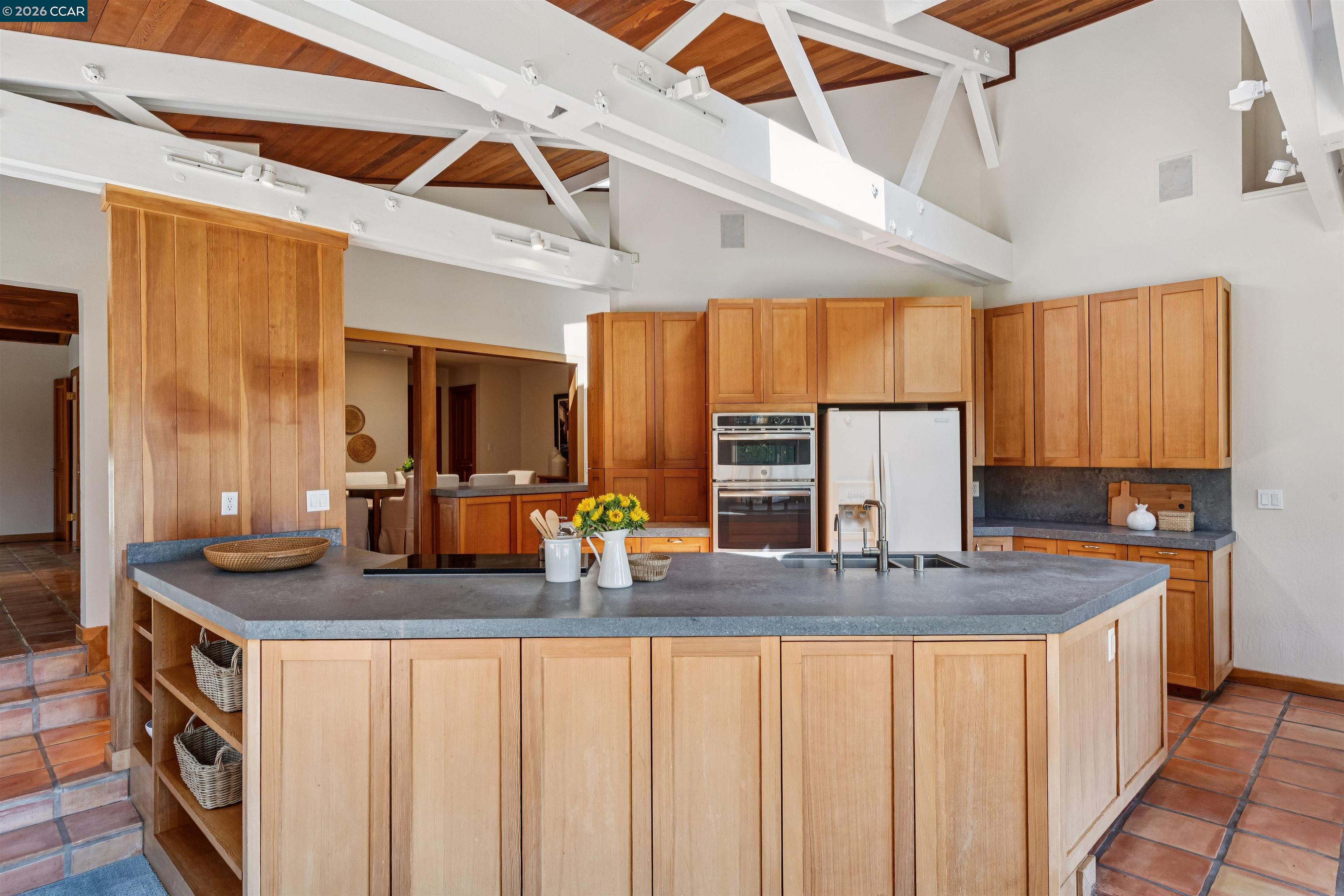 90 Overhill Road Orinda, CA 94563 - Photo 27 of 64