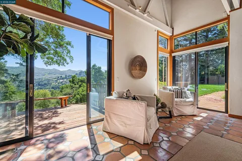 $2,550,000 | 90 Overhill Road, Orinda, CA 94563