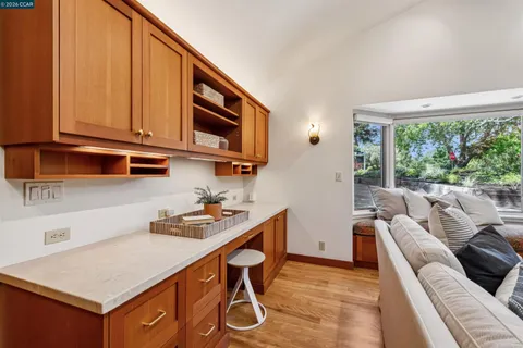 $2,550,000 | 90 Overhill Road, Orinda, CA 94563