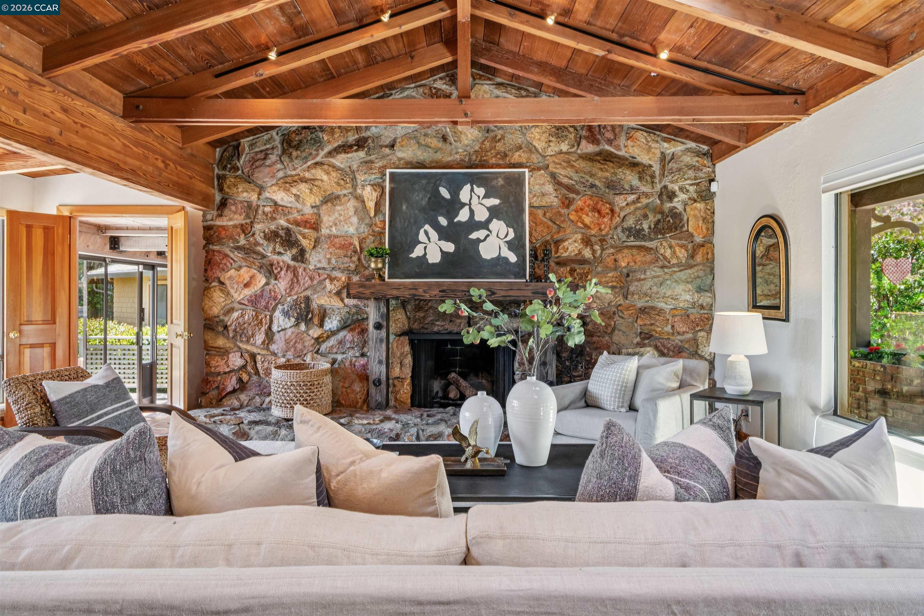 90 Overhill Road Orinda, CA 94563 - Photo 9 of 64