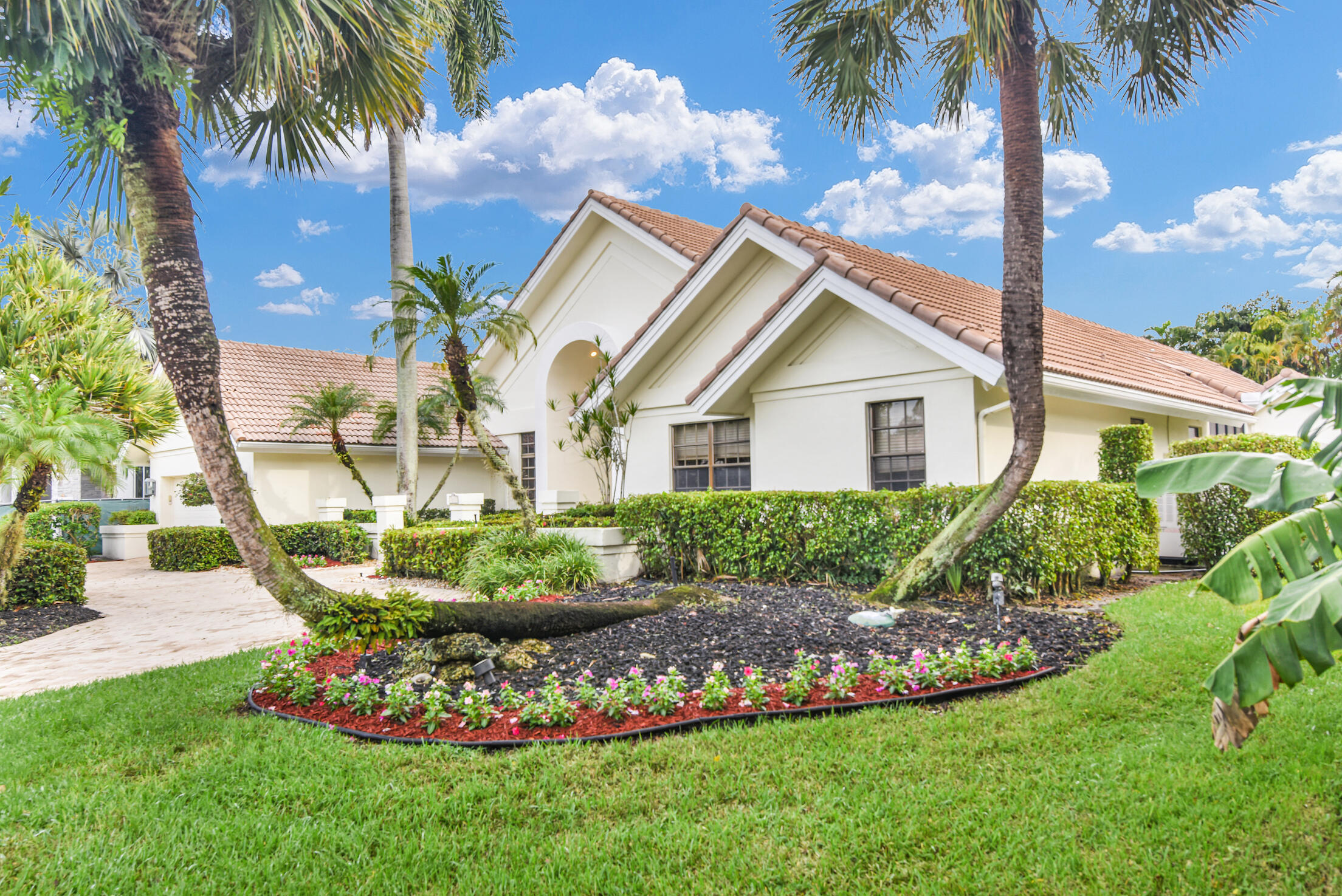 4531 Bocaire Boulevard Boca Raton, FL 33487 - Photo 9 of 61 front of house
