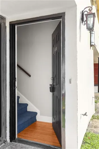 $1,100 | 1021 Whitney Avenue, Unit B, Gretna, LA 70056