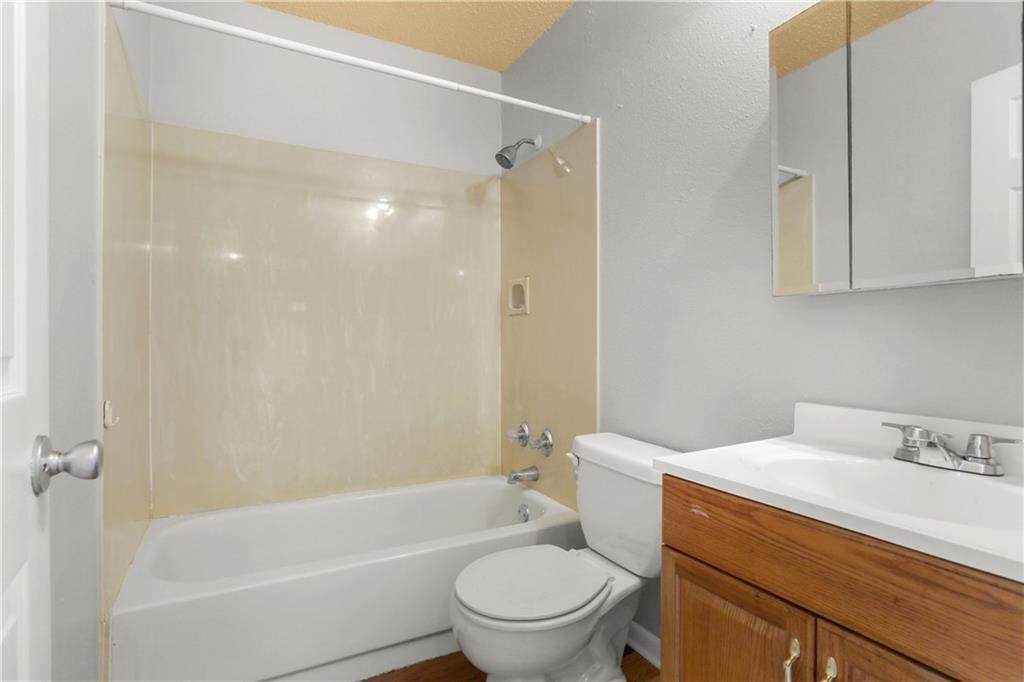 1021 Whitney Avenue, Unit B Terrytown, LA 70056 - Photo 2 of 11