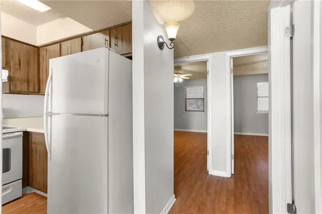 $1,100 | 1021 Whitney Avenue, Unit B, Gretna, LA 70056