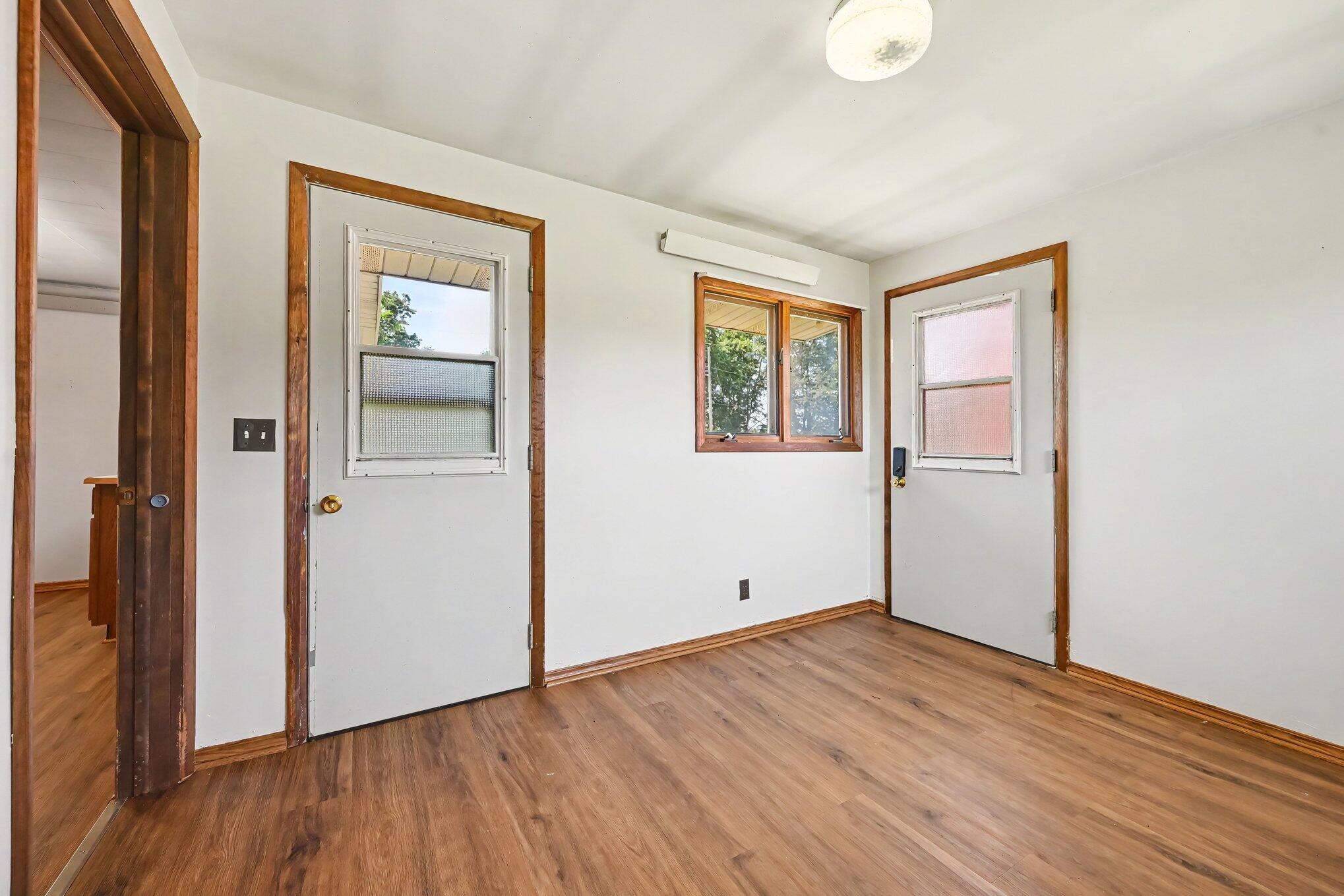 5405 Hartman Road Eau Claire, MI 49111 - Photo 9 of 36 004_file_4356