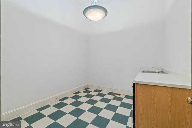 $195,000 | 1120 St Paul Street, Unit 14, Baltimore, MD 21202