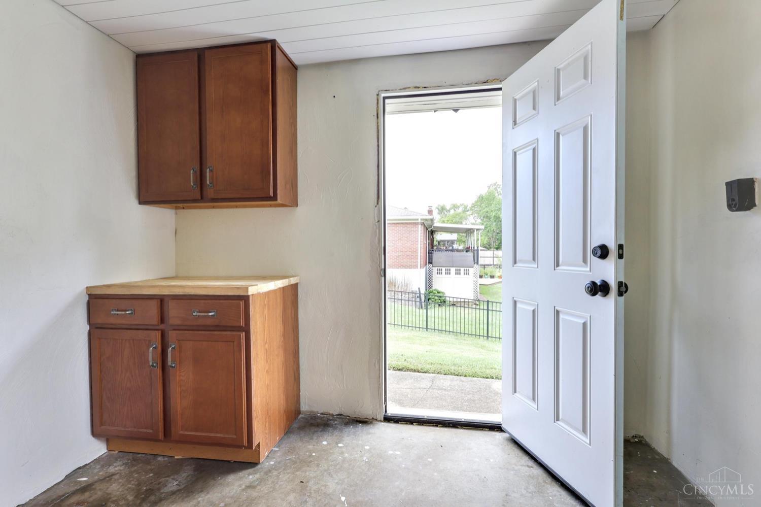 906 Shayler Road Cincinnati, OH 45245 - Photo 15 of 26 Gallery Image 15