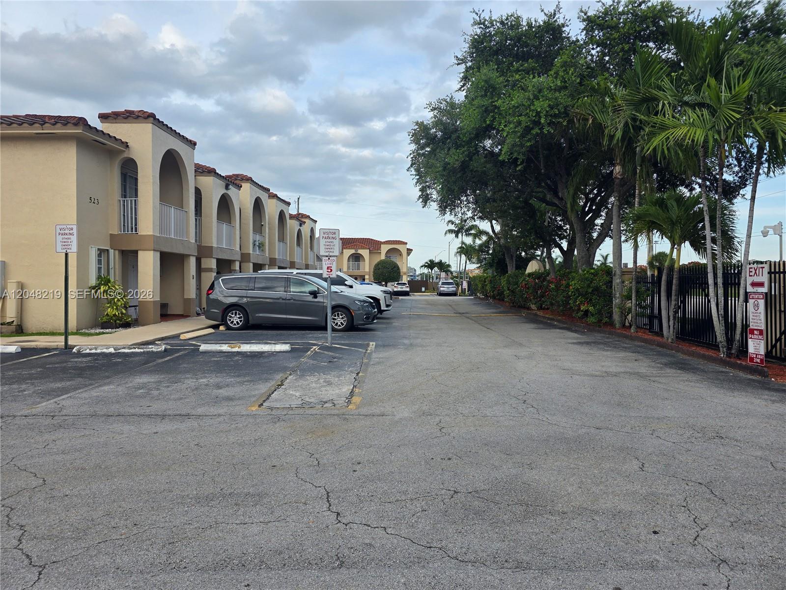 523 West 68th Street, Unit 5 Hialeah, FL 33014 - Photo 36 of 36