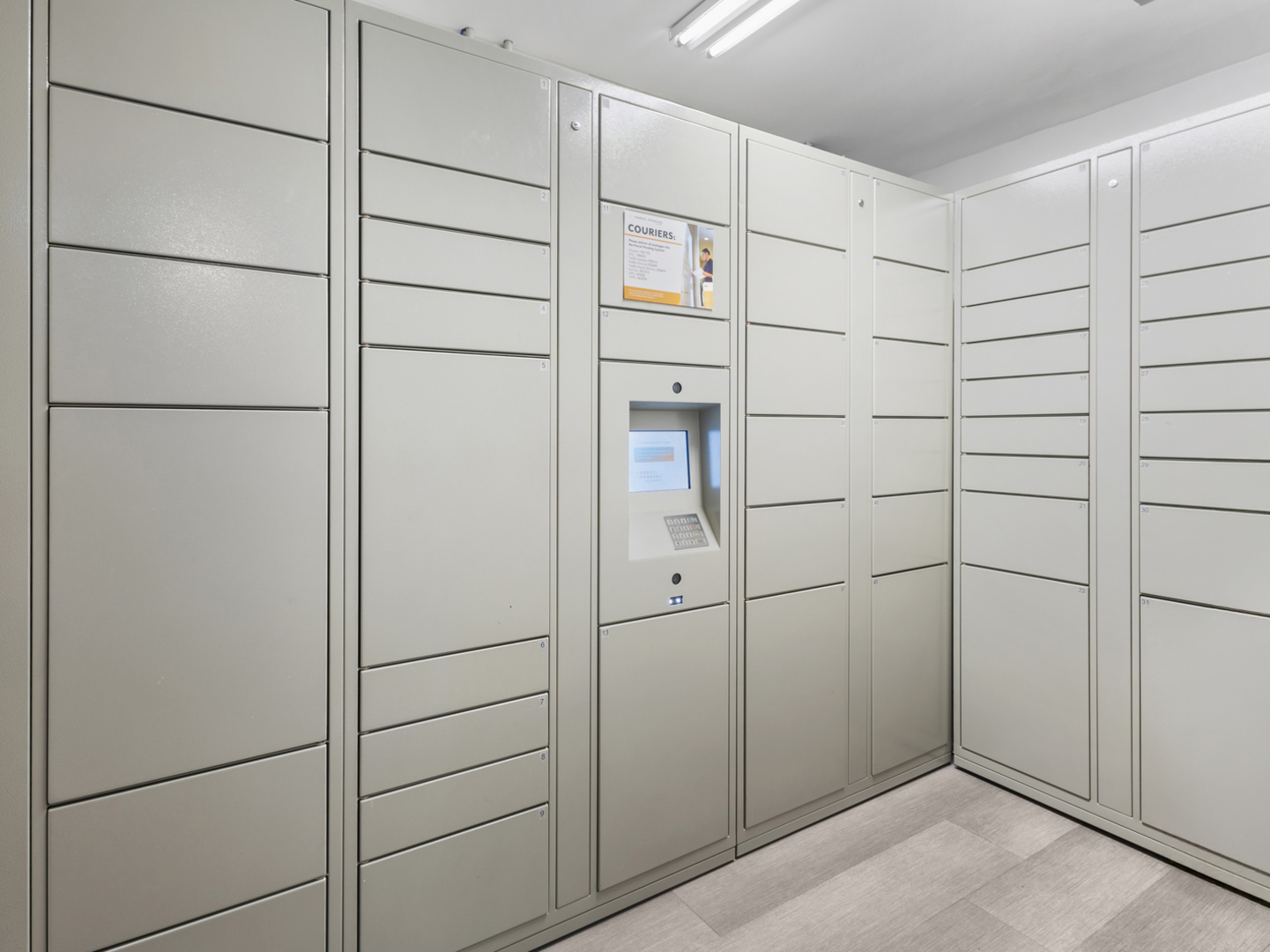 2728 North Hampden Court, Unit 109 Chicago, IL 60614 - Photo 16 of 20 a room with closet