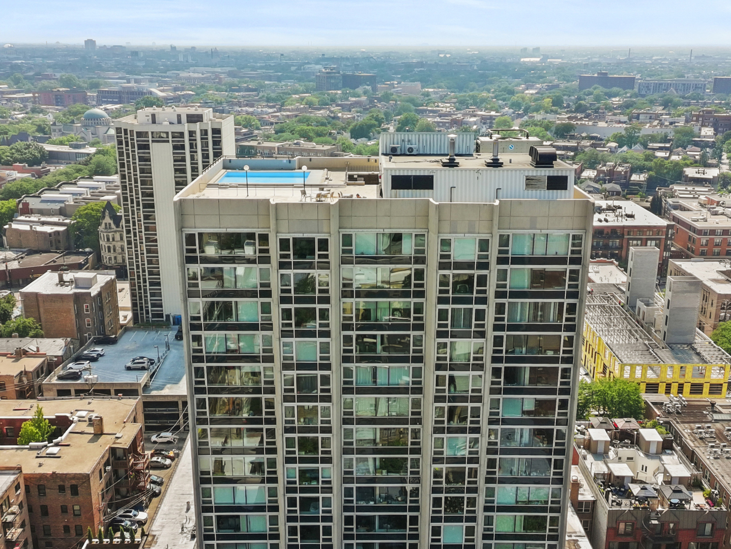 2728 North Hampden Court, Unit 109 Chicago, IL 60614 - Photo 19 of 20 a view of a city with tall buildings