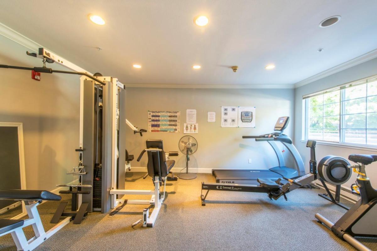 20 Willow Road, Unit 35 Menlo Park, CA 94025 - Photo 13 of 16