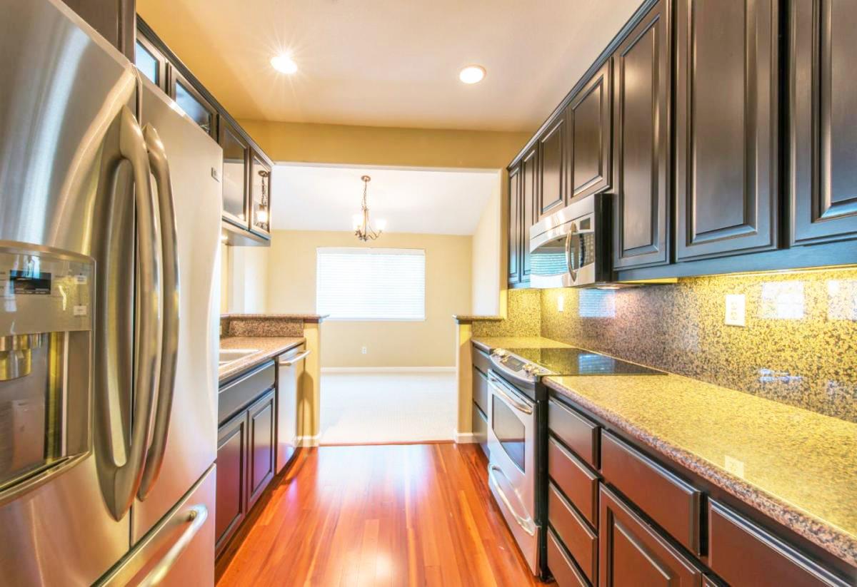 20 Willow Road, Unit 35 Menlo Park, CA 94025 - Photo 8 of 16