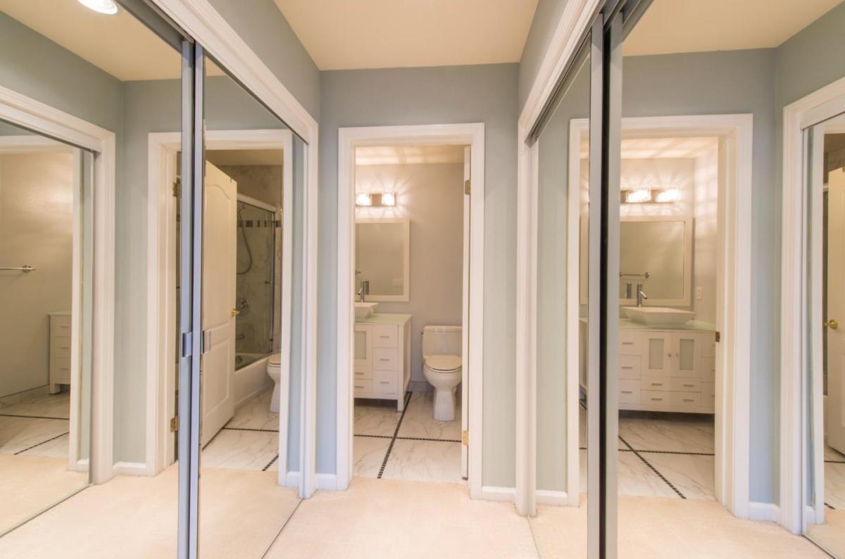 20 Willow Road, Unit 35 Menlo Park, CA 94025 - Photo 10 of 16