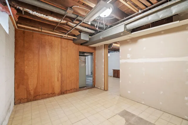 $194,900 | 952 Western Avenue North, St. Paul, MN 55117