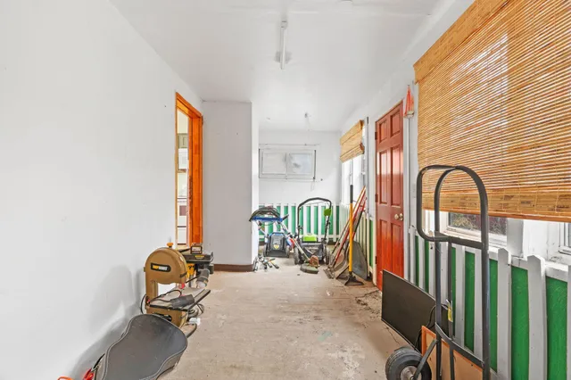 $194,900 | 952 Western Avenue North, St. Paul, MN 55117