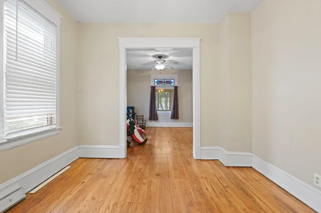 $194,900 | 952 Western Avenue North, St. Paul, MN 55117