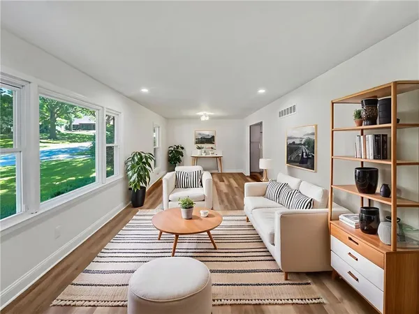 $288,000 | 13201 East 53rd Street, Kansas City, MO 64133