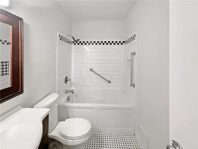 $293,000 | 13201 East 53rd Street, Kansas City, MO 64133