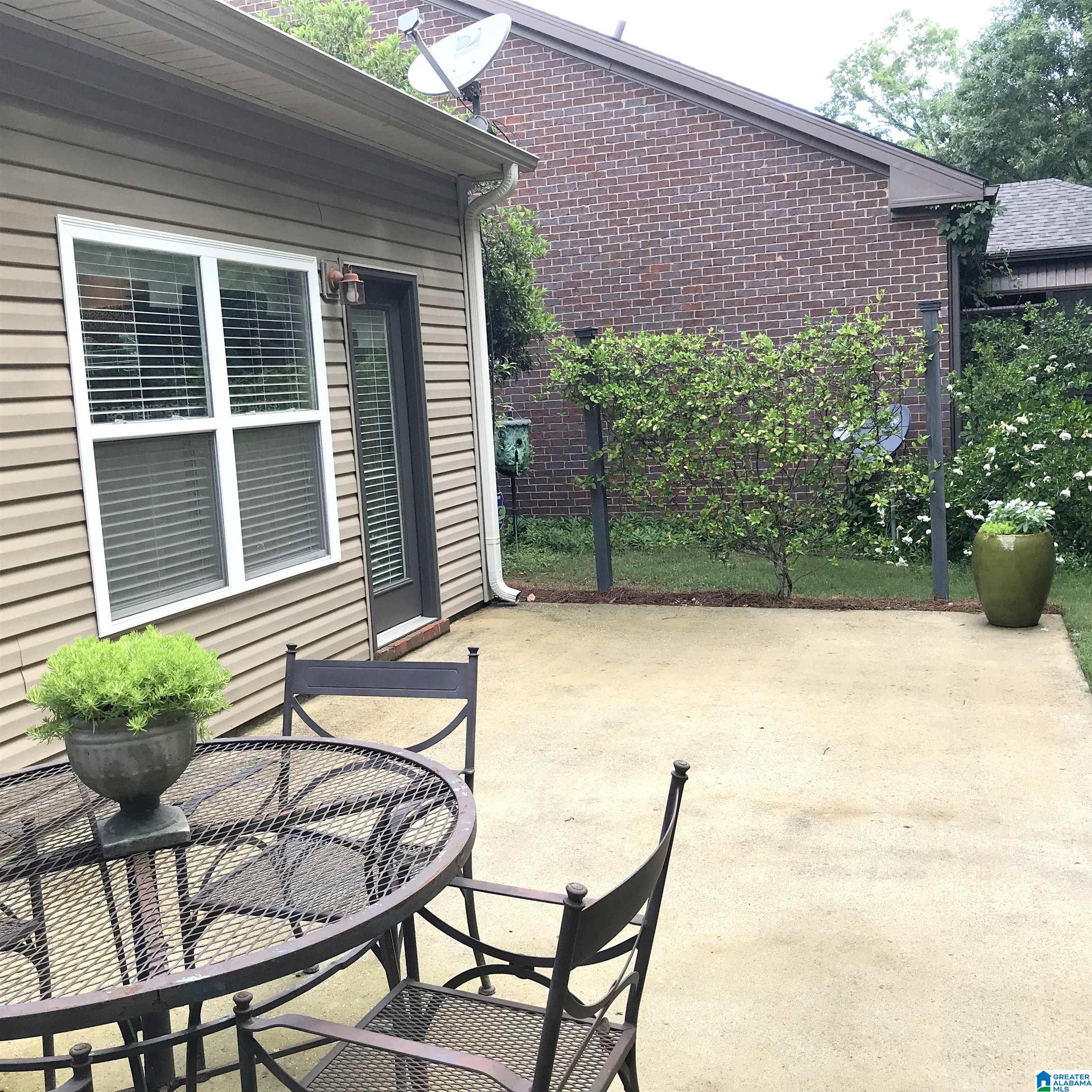 748 Valley Circle Leeds, AL 35094 - Photo 32 of 35