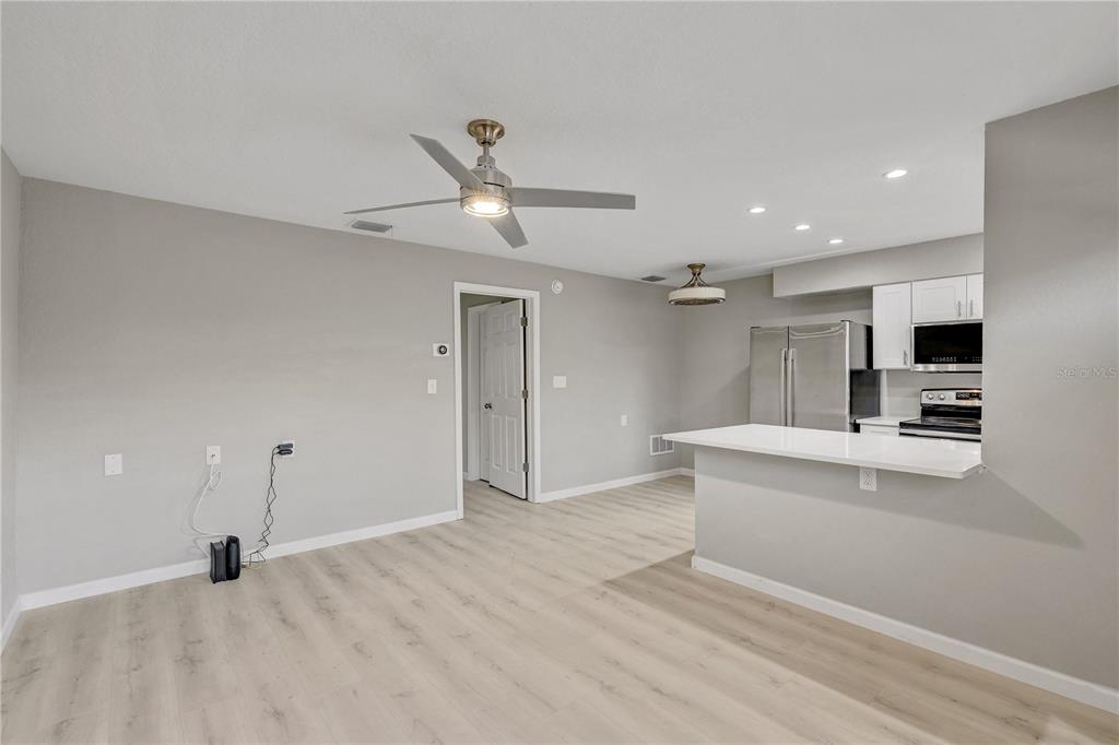 9030 Blind Pass Road, Unit C9 St. Petersburg, FL 33706 - Photo 7 of 33