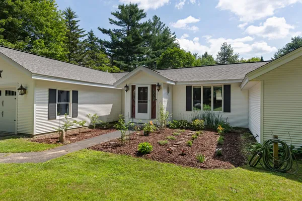 $479,000 | 56 Barry Highlands Road, Danbury, NH 03230