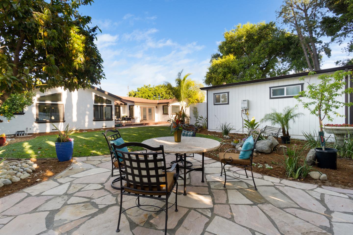 13371 Quito Road Saratoga, CA 95070 - Photo 35 of 66
