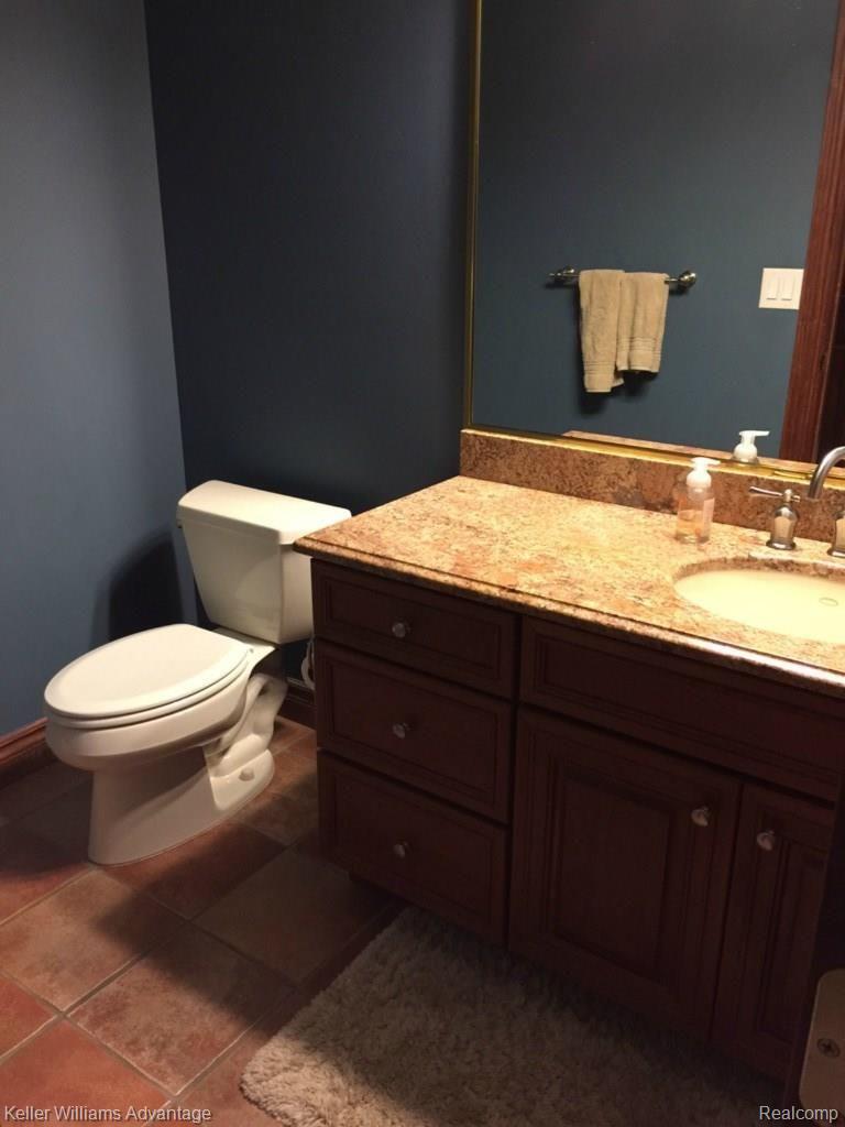 9109 Hickory Ridge Road Northville, MI 48167 - Photo 5 of 7 image6.jpg