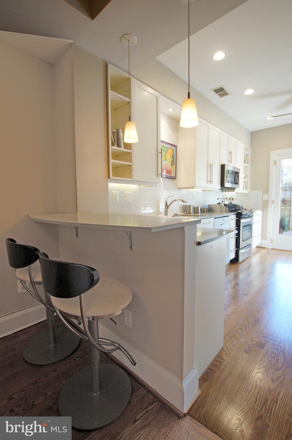 307 9th Street Southeast Washington, DC 20003 - Photo 11 of 29 Gallery Image 11