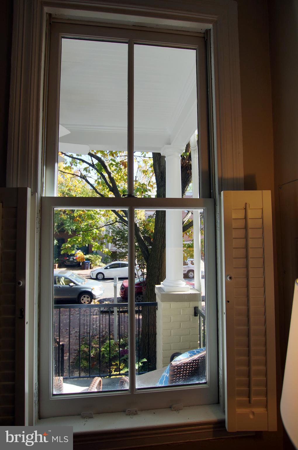 307 9th Street Southeast Washington, DC 20003 - Photo 8 of 29 Gallery Image 8