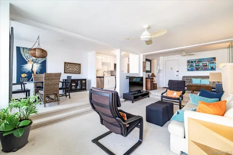 $575,000 | 522 Shore Road, Unit 5P, Long Beach, NY 11561