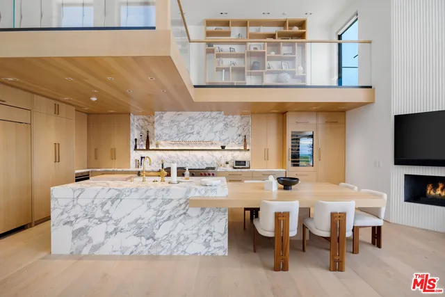 $18,999,000 | 24818 Malibu Road, Malibu, CA 90265