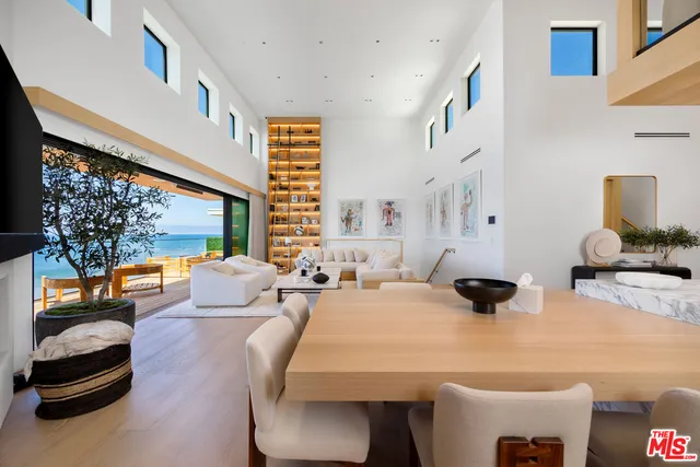 $18,999,000 | 24818 Malibu Road, Malibu, CA 90265