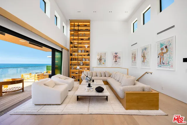 $18,999,000 | 24818 Malibu Road, Malibu, CA 90265