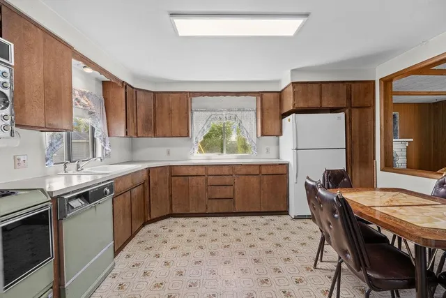 $325,700 | 2920 North Regal Street, Spokane, WA 99207