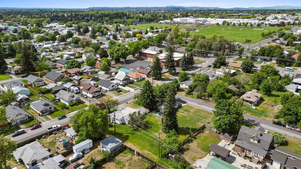 2920 North Regal Street Spokane, WA 99207 - Photo 31 of 34