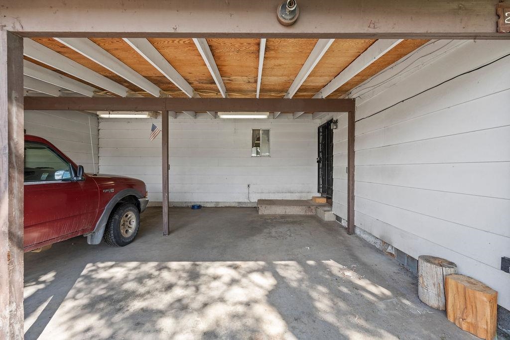 2920 North Regal Street Spokane, WA 99207 - Photo 4 of 34