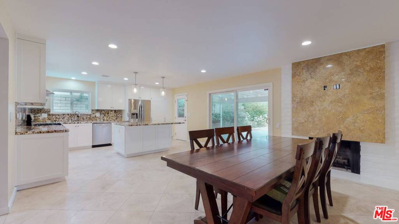 5374 Parkmor Road Calabasas, CA 91302 - Photo 1 of 35 Gallery Image 1